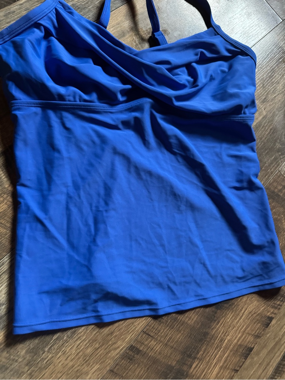 Athleta Swim Women's Tankini Top with Cross-Back Straps - Picture 4 of 6